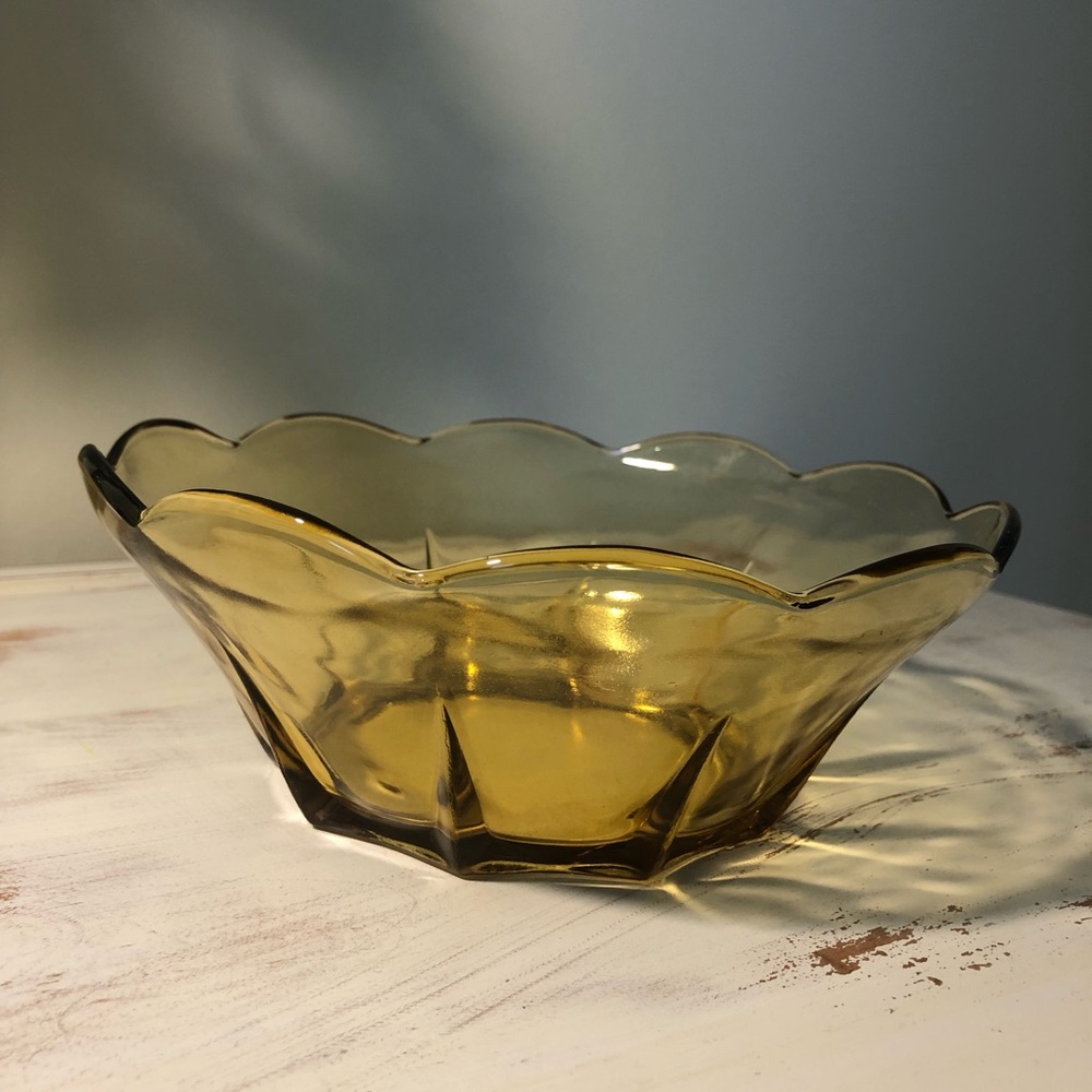 Vintage Scalloped rim bowl, amber/yellow glass